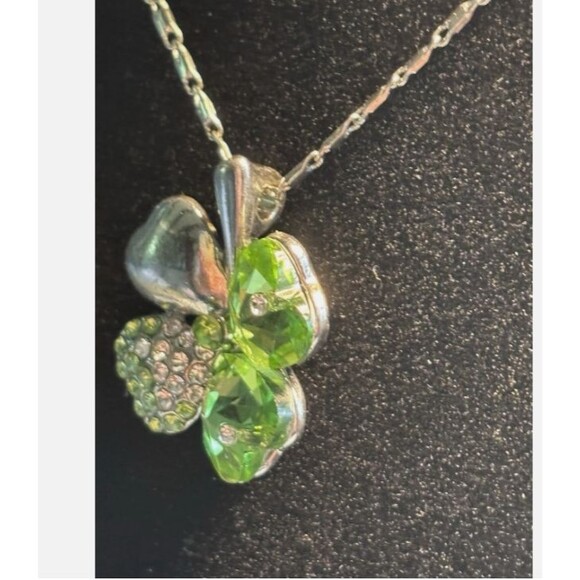 Lucky Four Leaf Clover Necklace with Green Crystal,  18k GP Chain - Picture 3 of 5